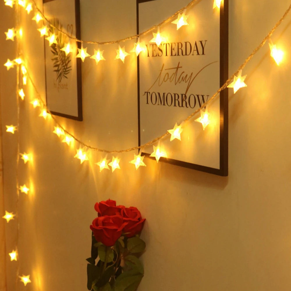 Twinkling star string lights – for a bookshelf or mantel