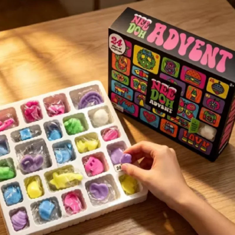 Holiday countdown calendar for teens and adults – with 24 surprise compartments