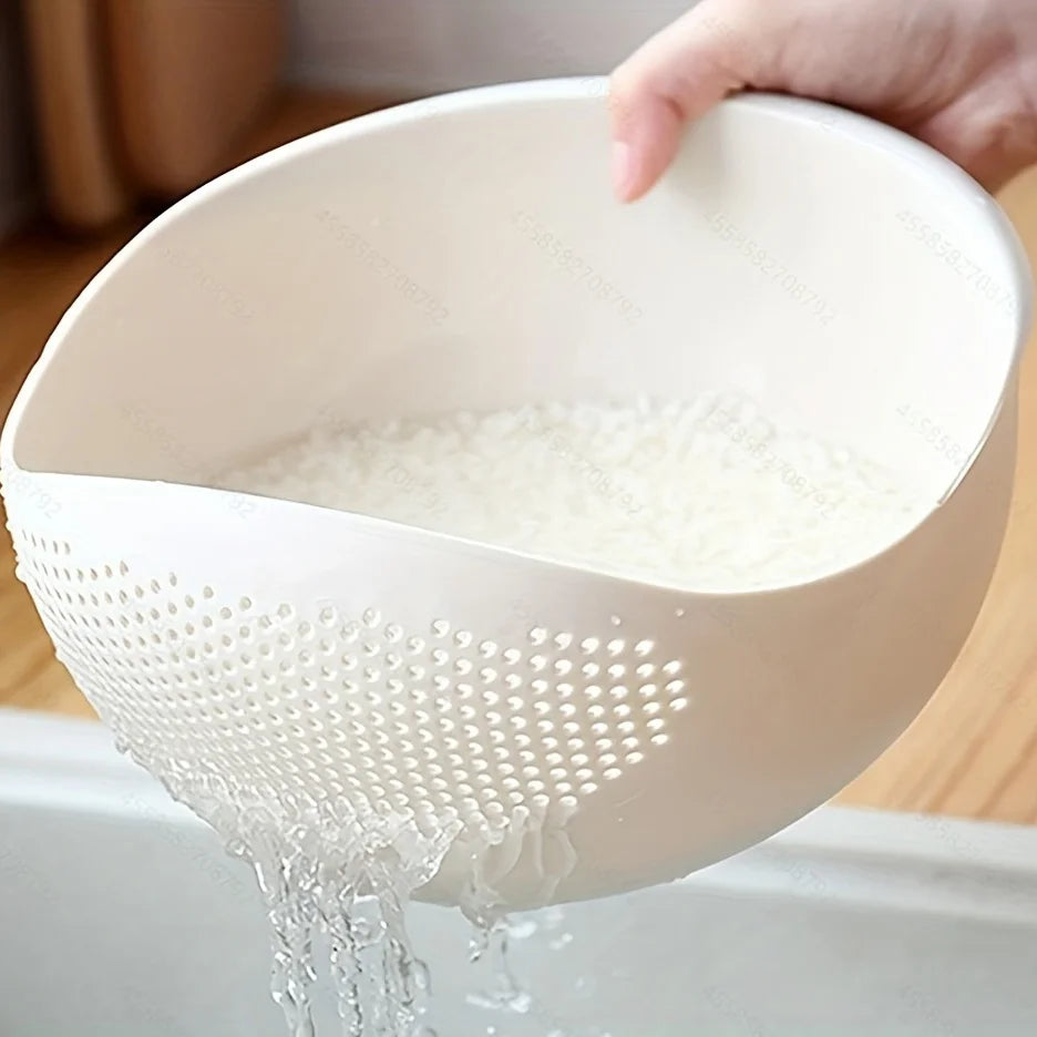 White rice washing and draining basket