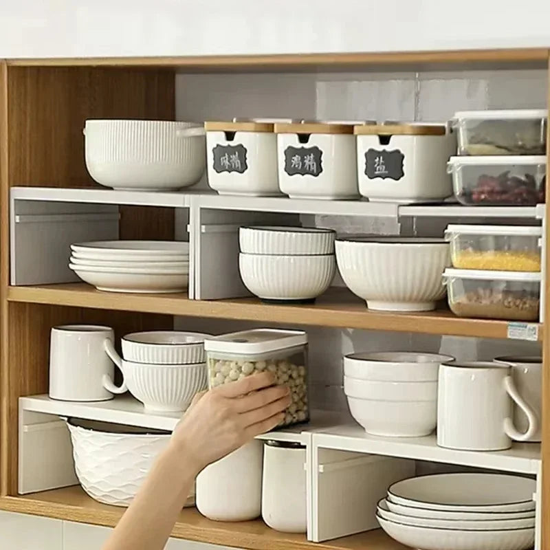 Expandable kitchen cabinet shelf
