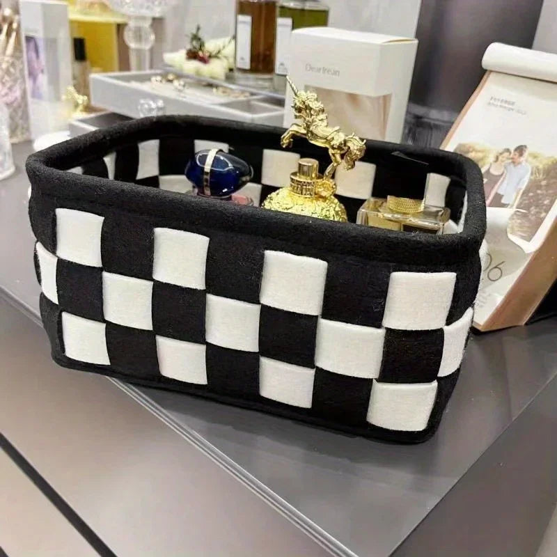 Checkered organizer basket – for a shelf, desk or dresser
