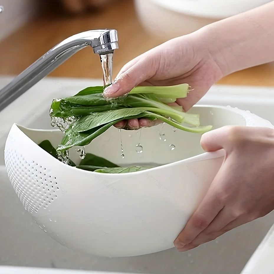 Plastic produce washing and draining basket